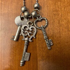 Silver Necklace with 3 Silver Keys